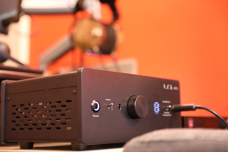 Best Headphone Amps of 2024 The Master Switch